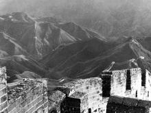 Die Chinesische Mauer neben dem Nan-k’ou-Pass, 1928; Foto von L. Ron Hubbard. 