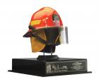 Casco Honorario de los Bomberos de Nueva York — Departamento de Bomberos de la ciudad de Nueva York
Otorgado a L. Ronald Hubbard por los bomberos de la ciudad tras el éxito del Programa de Desintoxicación de los bomberos de la ciudad de Nueva York, inscrito con el texto siguiente: “Para nuestro hermano, L. Ronald Hubbard, de tus hermanos del Departamento de Bomberos de la Ciudad de Nueva York, te honramos con este casco, un símbolo de nuestro lema ‘para proteger la vida y la propiedad’ que el legado de tu tecnología representa,  2 agosto de 2003”. 